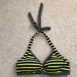 Boden twist front bikini top
